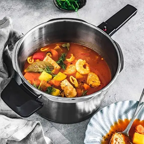 Fissler Vitaquick Premium 8 lt Düdüklü Tencere