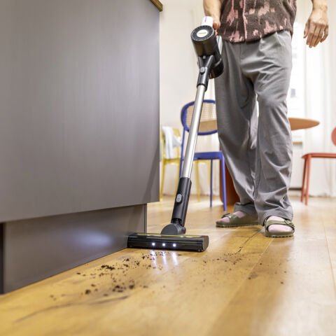 Karcher VCS 3 Nano Complete Dikey Şarjlı Elektrik Süpürgesi, 1.198-930.0