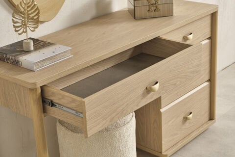 Bige Hera Yatak Odası Takımı Başlıklı