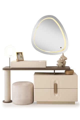 Sky Luzzi Yatak Odası (Başlıksız)